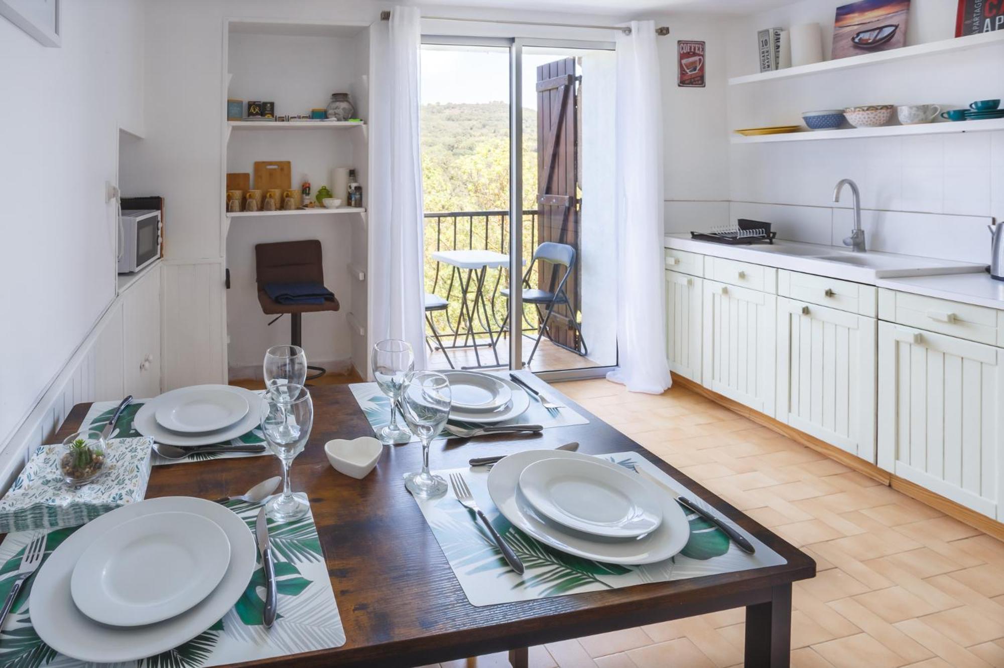 Cosy Apartment In Ancient Gabian With River And Vineyard Views ภายนอก รูปภาพ