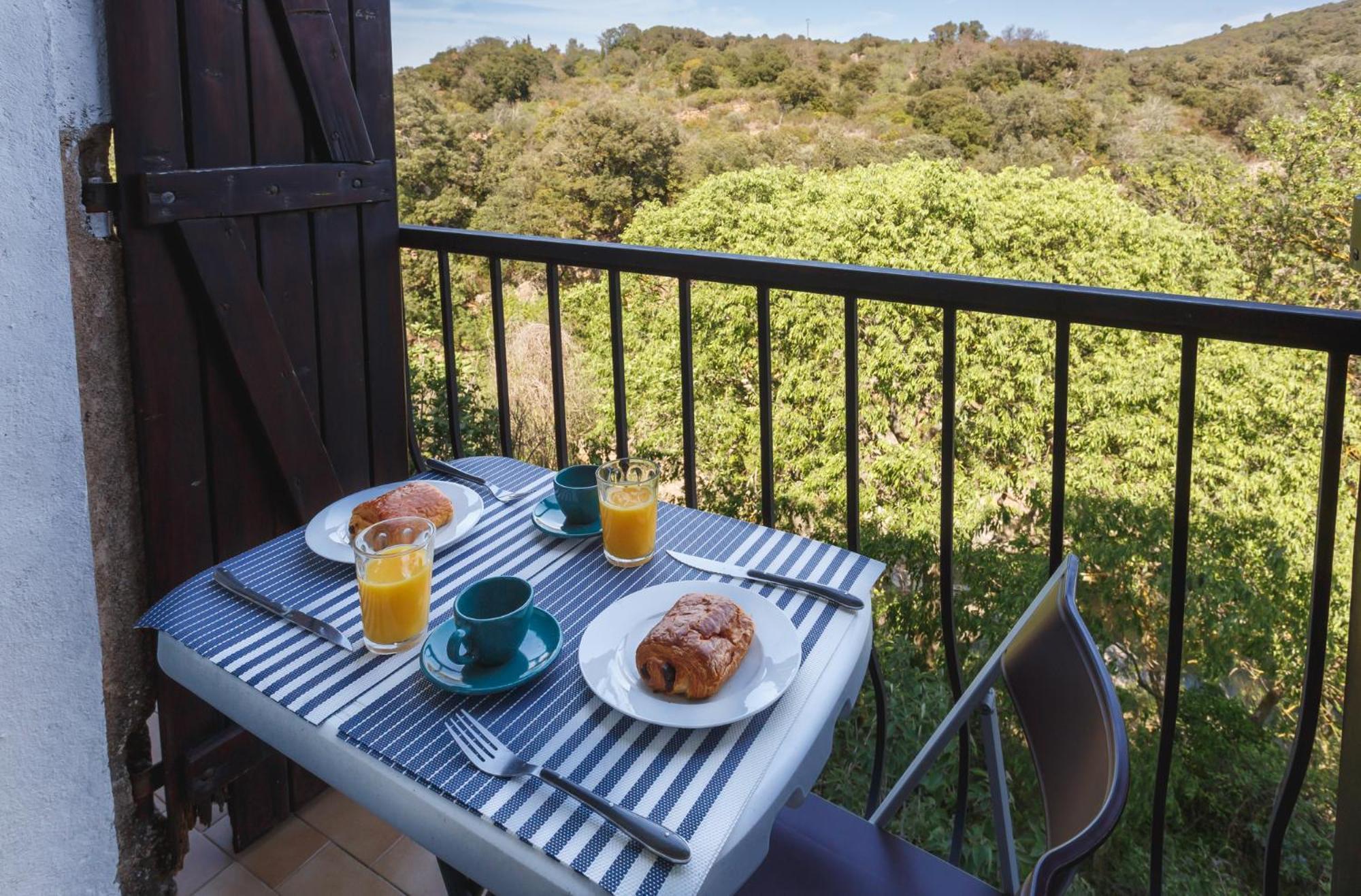 Cosy Apartment In Ancient Gabian With River And Vineyard Views ภายนอก รูปภาพ